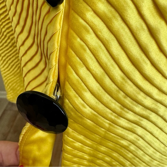 Vintage 80s Karen Lawrence Yellow Satin Pleated Evening Jacket Large - Picture 8 of 12